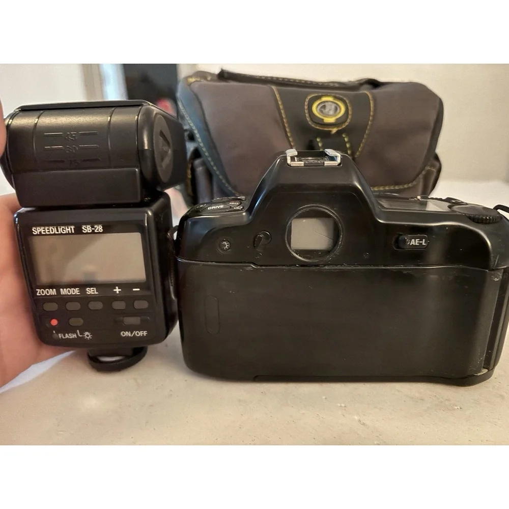 Nikon no plastic